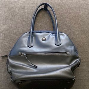 Almost new Lululemon retired navy and black shoulder bag